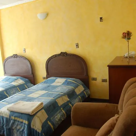 Hostal Tukos La Casa Real Potosi Room photo