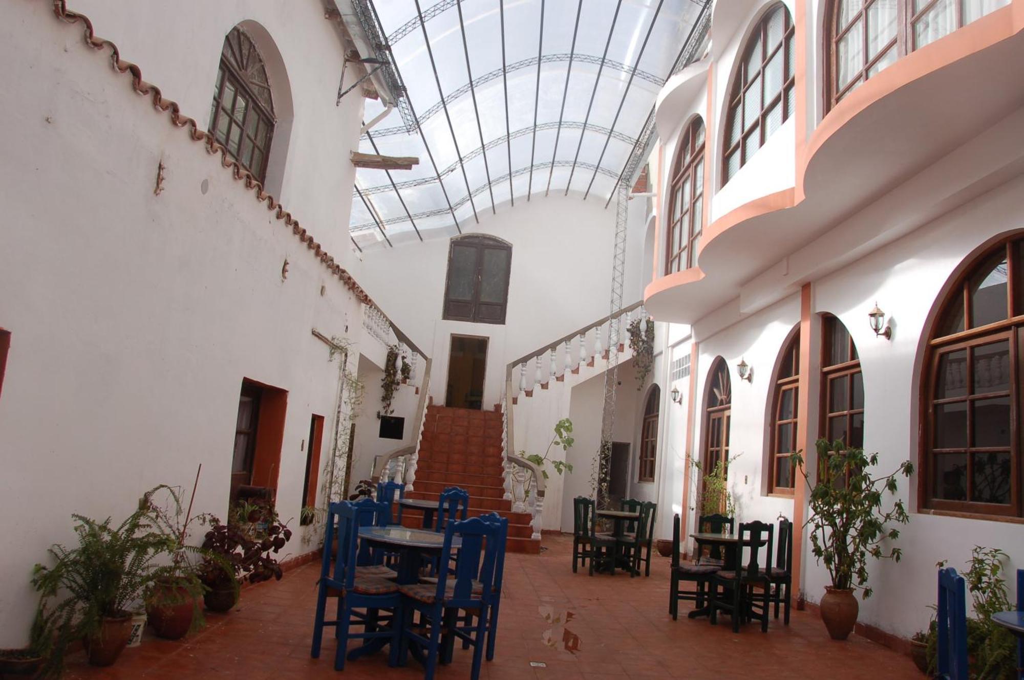 Tukos La Casa Real Hotel