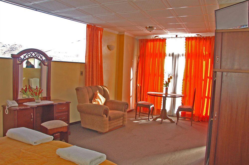 Tukos La Casa Real Hotel